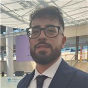 Laureato in Ingegneria impartisce lezioni di matematica e fisica per studenti delle scuole superiori di primo e secondo grado